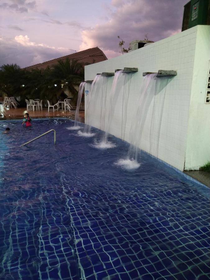 Apartamento Do Lago, Com Churrasqueira Privativa , Cozinha , Internet Banda Larga, Rampa Barco E Jet, Pesqueiro - B101 Caldas Novas Buitenkant foto