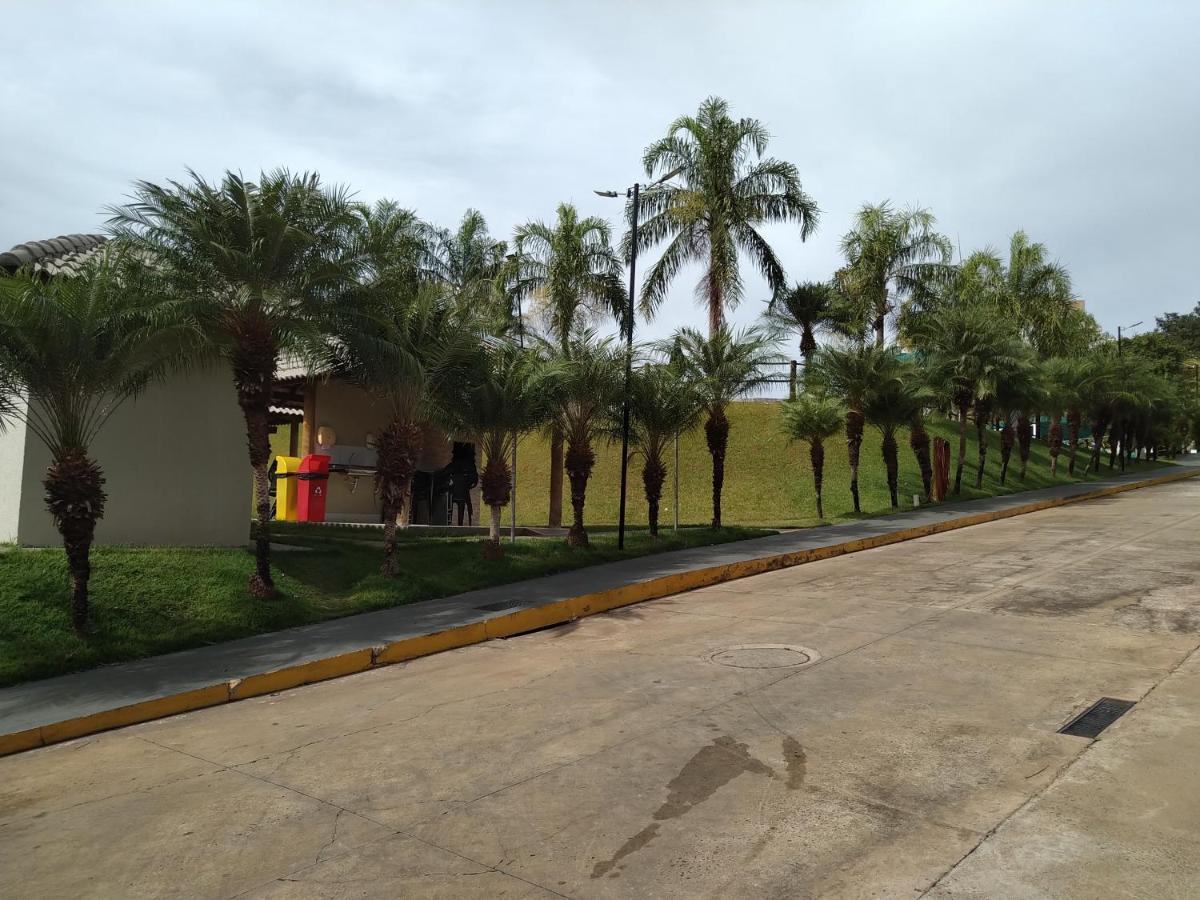 Apartamento Do Lago, Com Churrasqueira Privativa , Cozinha , Internet Banda Larga, Rampa Barco E Jet, Pesqueiro - B101 Caldas Novas Buitenkant foto
